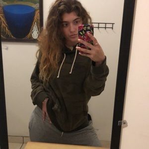 Meet your Posher, Bailey